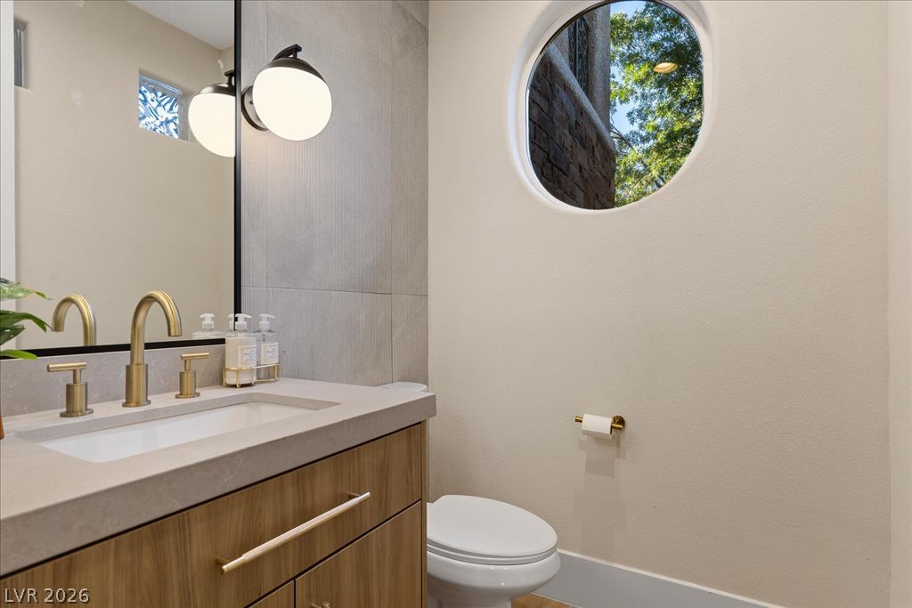 10781 Capesthorne Way Property Photo 29