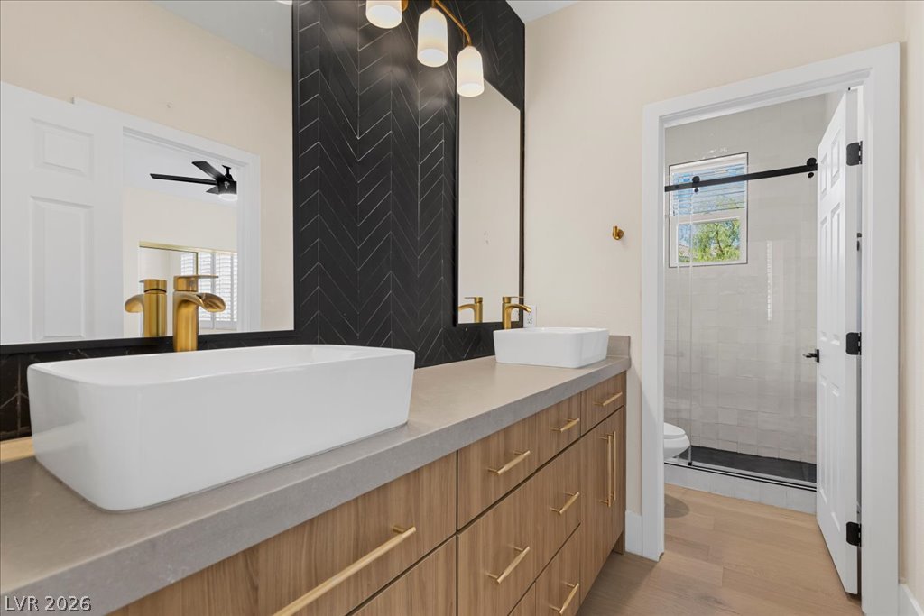 10781 Capesthorne Way Property Photo 46