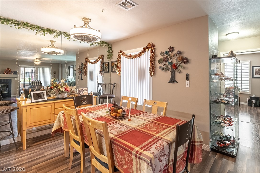 8452 Boseck Drive 123 Property Photo 6