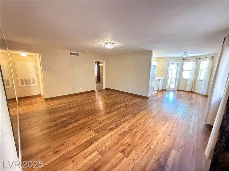 8004 Celestial Avenue 101 Property Photo 4