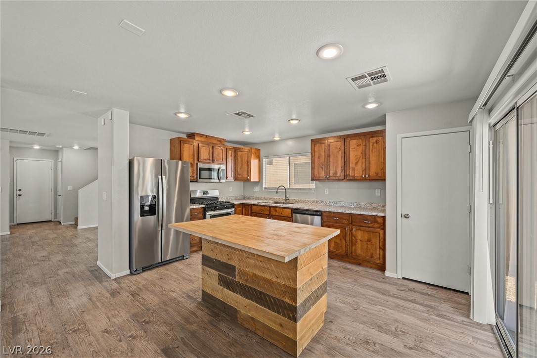 5304 Country Retreat Court Property Photo 2