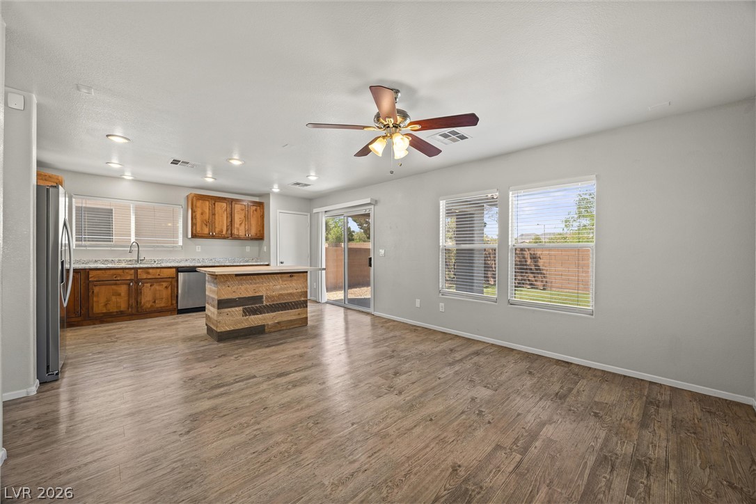 5304 Country Retreat Court Property Photo 9