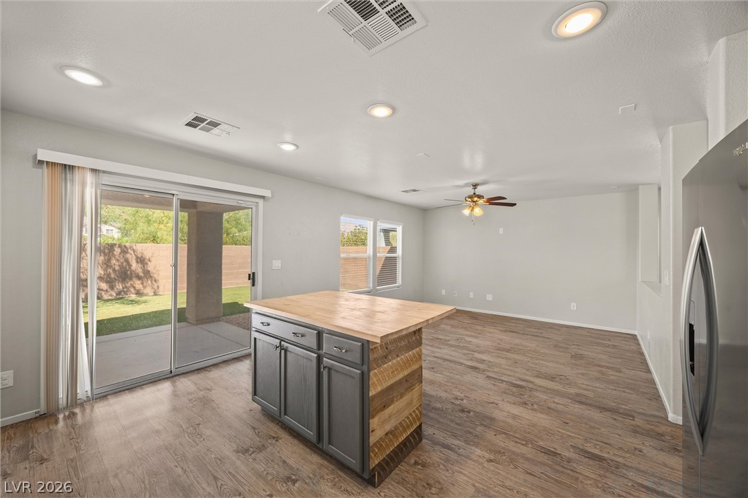5304 Country Retreat Court Property Photo 10