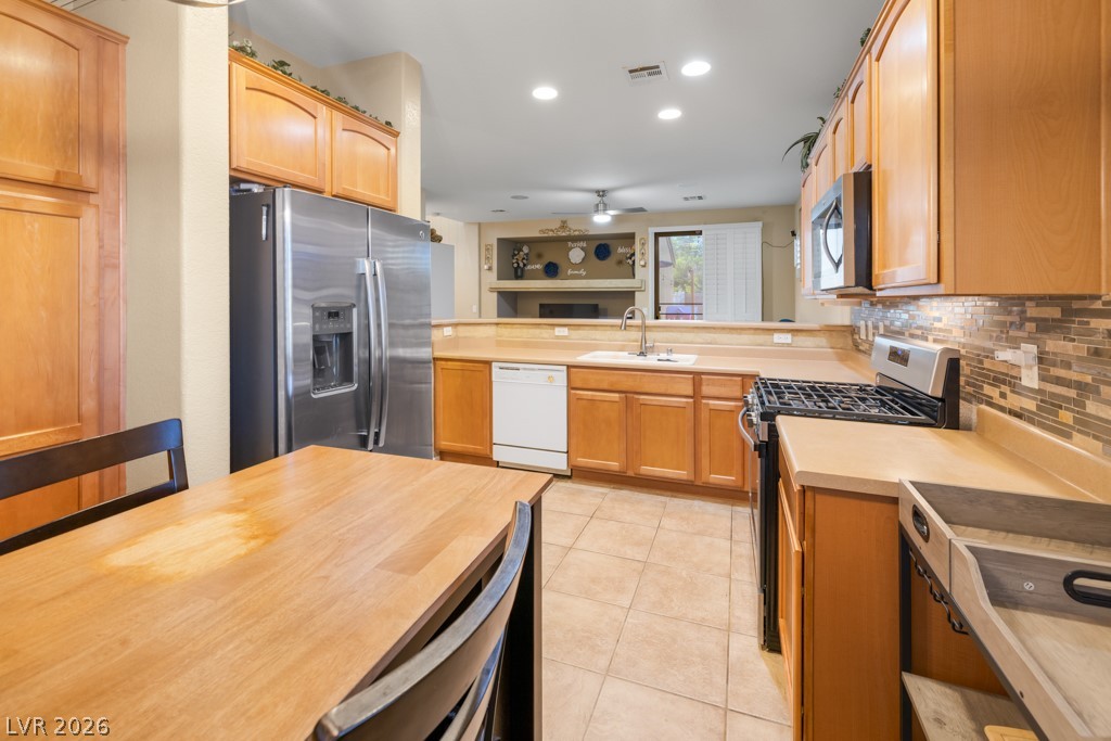 712 Vincents Dream Avenue Property Photo 8