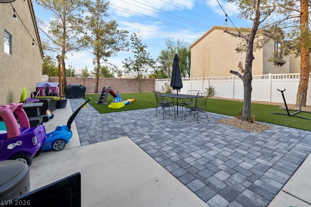 712 Vincents Dream Avenue Property Photo 23