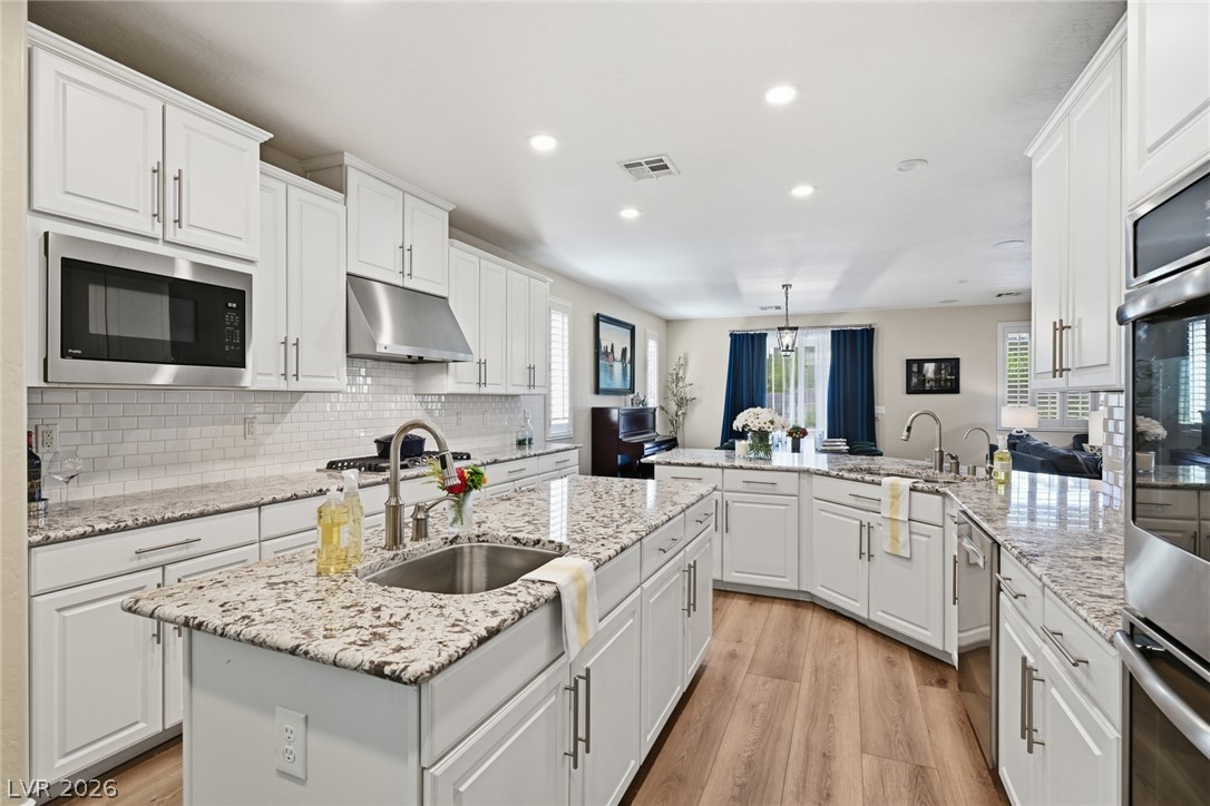743 Middle Beach Street Property Photo 13