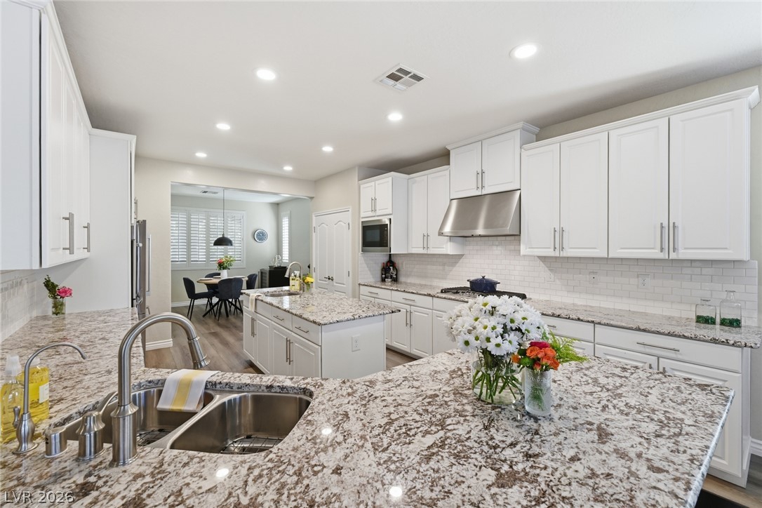 743 Middle Beach Street Property Photo 14