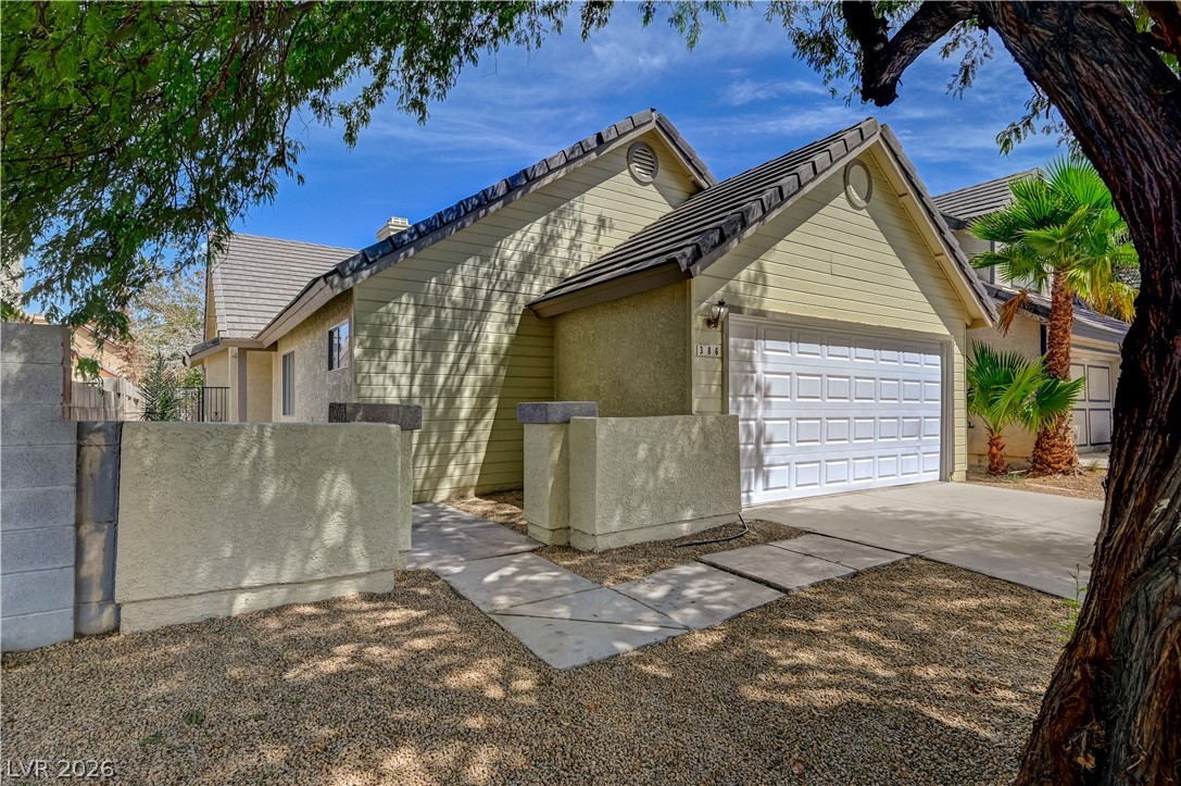 386 El Pico Drive Property Photo 2