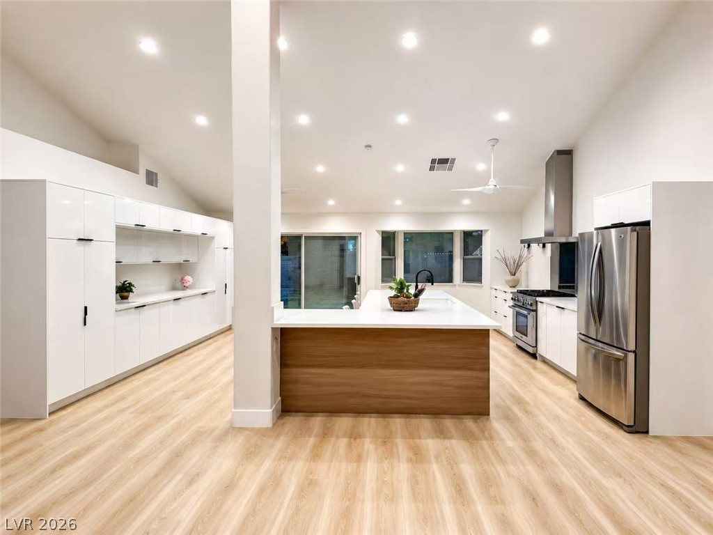 2901 Channel Bay Drive Property Photo 4