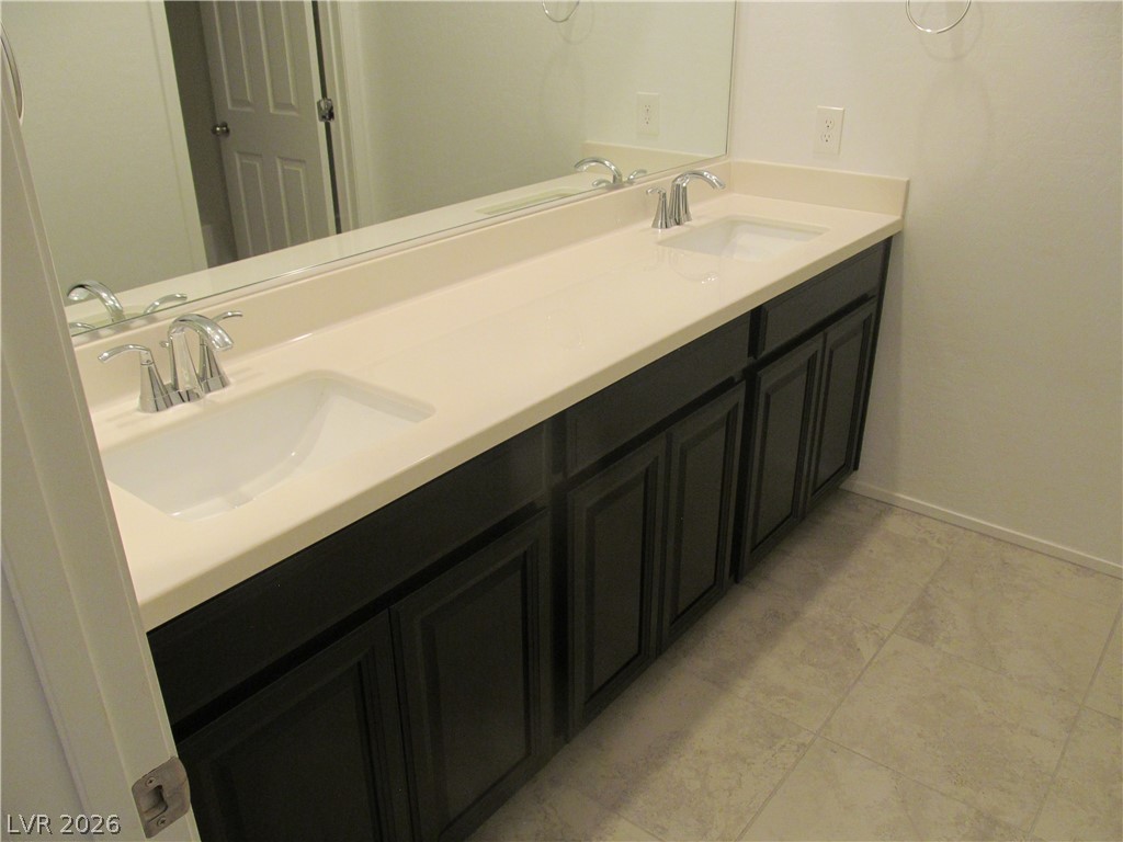 823 Grand Country Avenue Property Photo 24