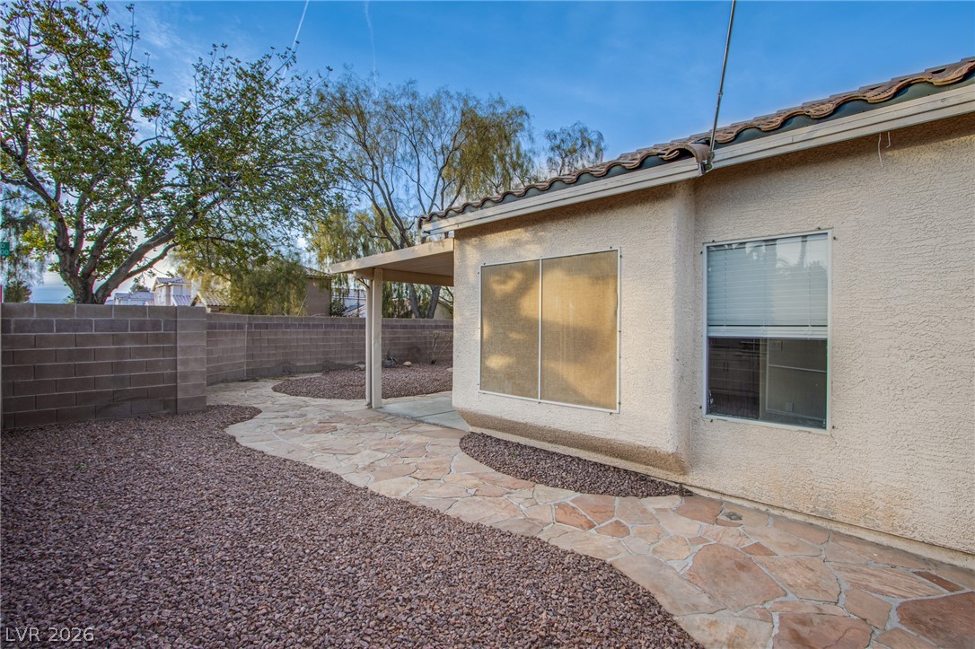 8543 Ebony Hills Way Property Photo 5