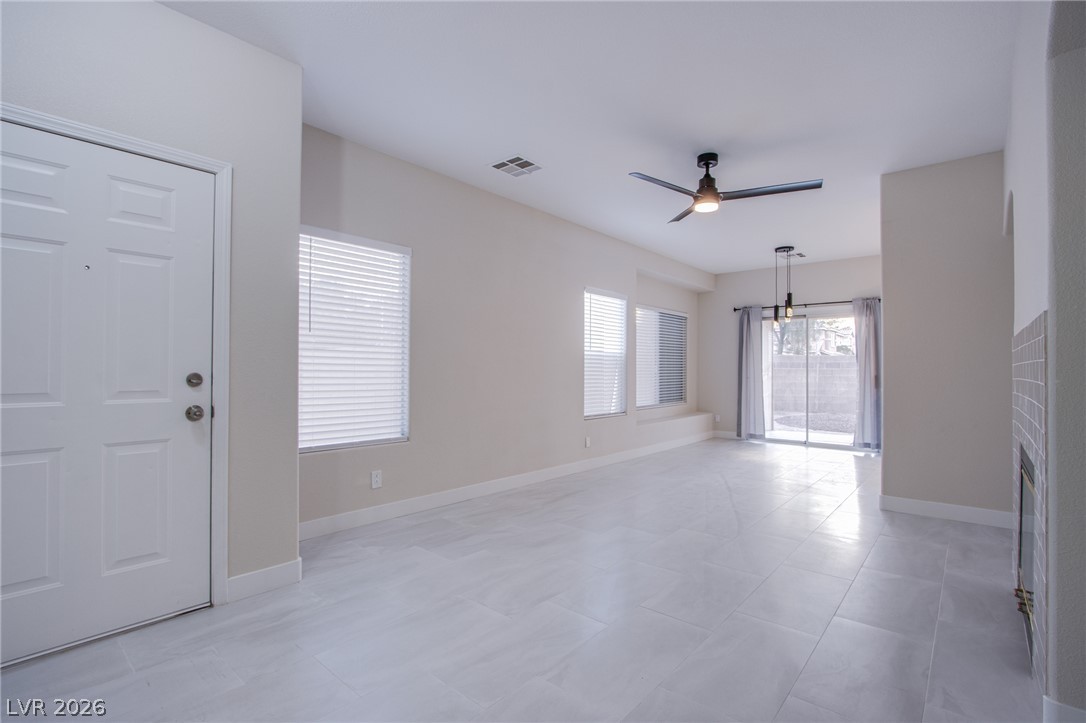 8543 Ebony Hills Way Property Photo 16