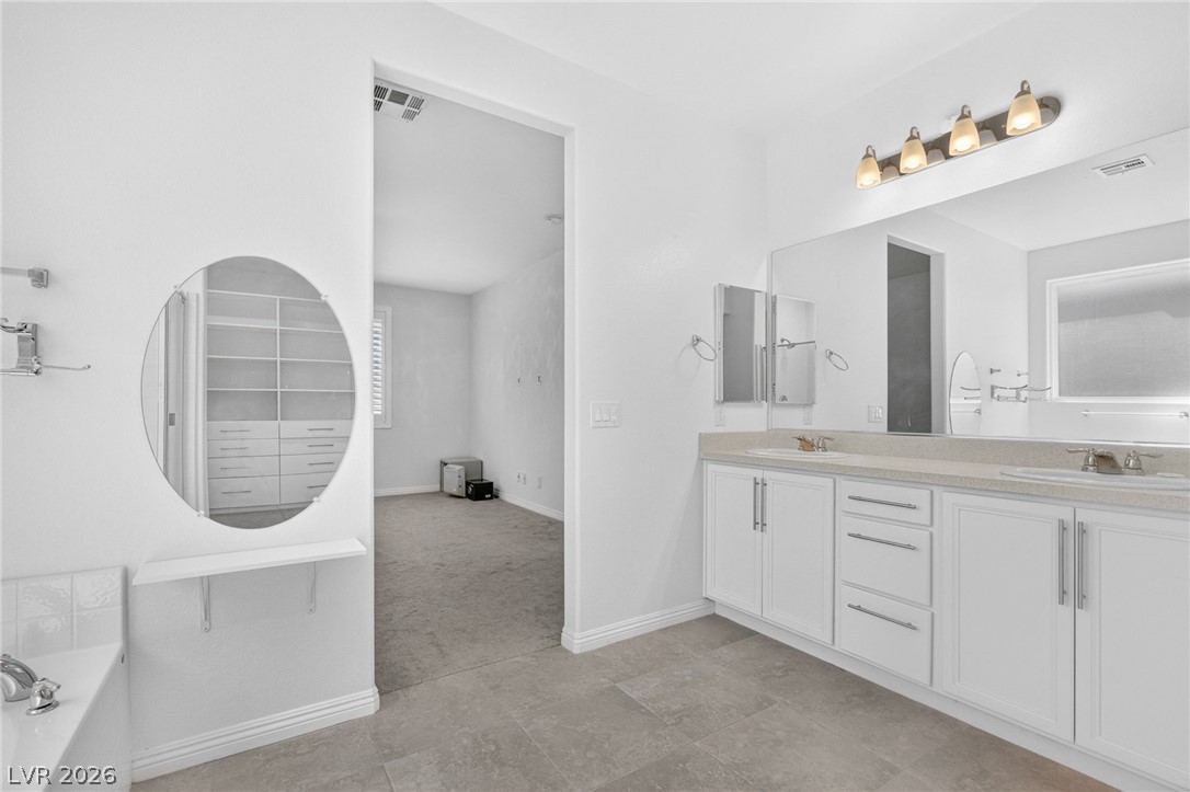 7081 Amber Robin Street Property Photo 33