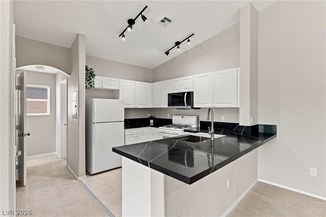 8628 Tomnitz Avenue 101 Property Photo 17