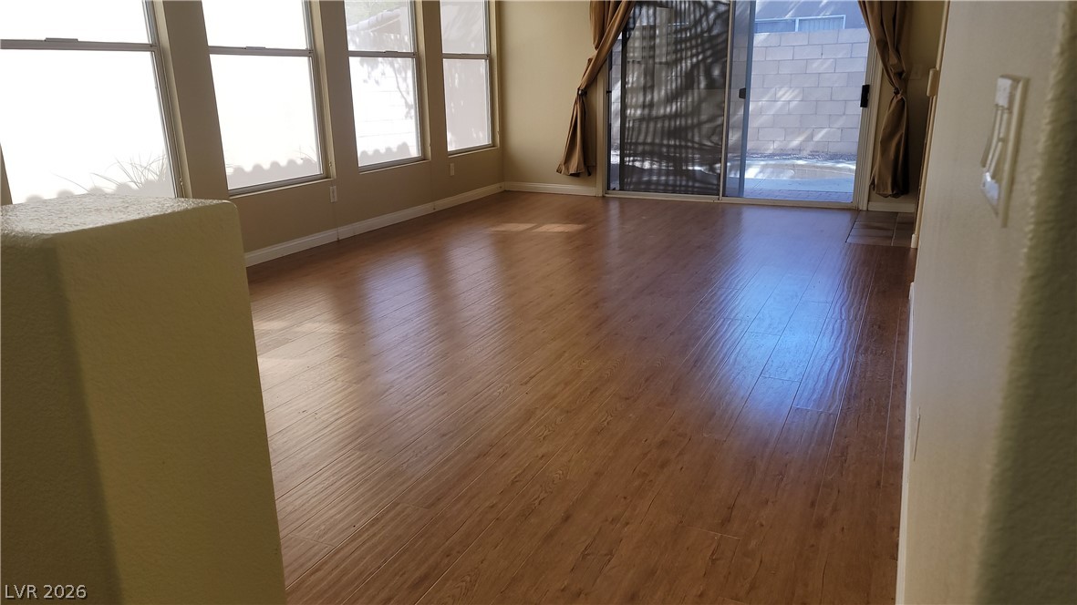 9184 Long Island Street Property Photo 8