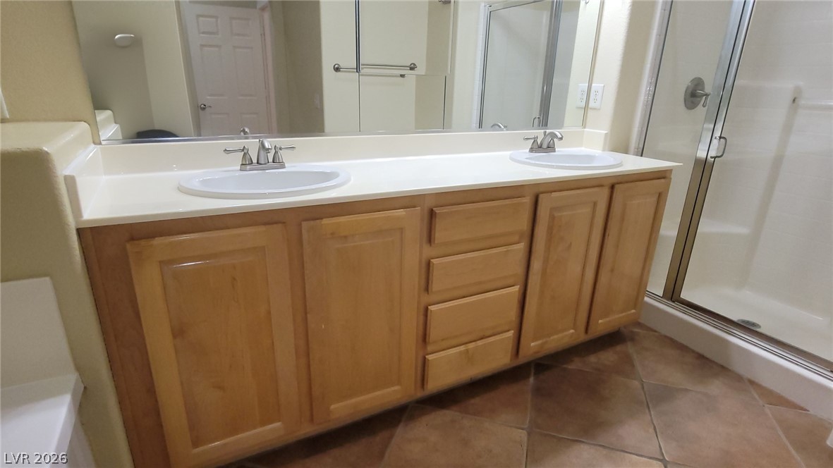 9184 Long Island Street Property Photo 16