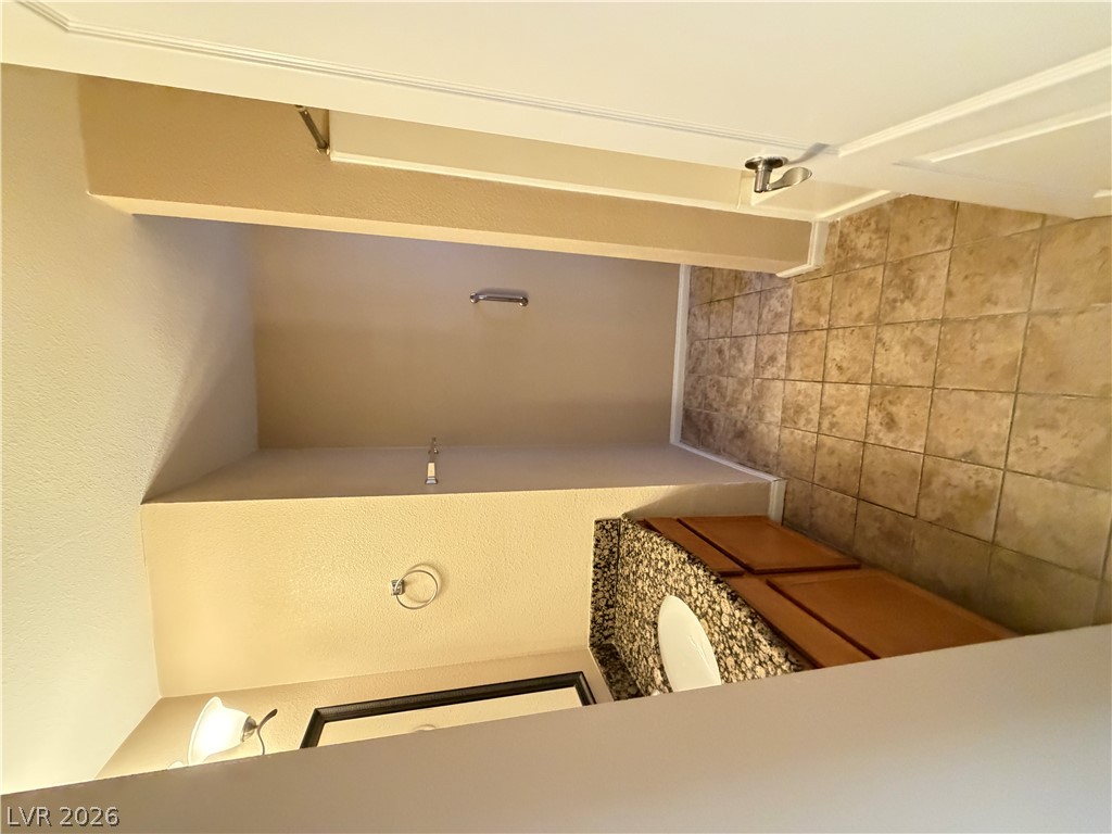 7200 Pirates Cove Road 1006 Property Photo 11