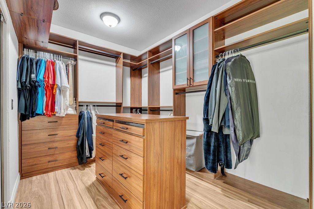 8221 Glistening Rush Street Property Photo 6