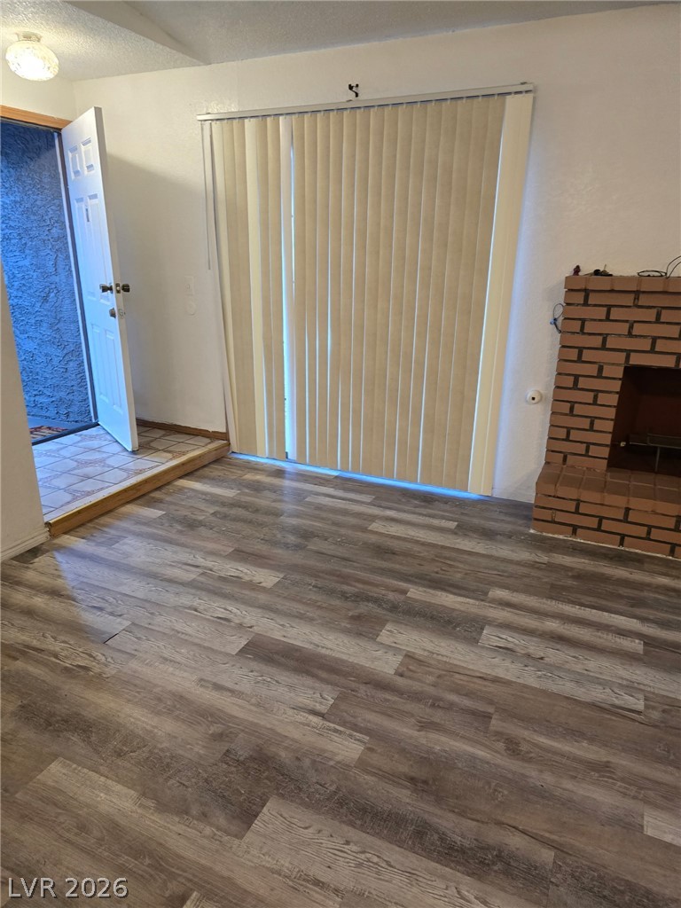 1744 Yellow Rose Street Property Photo 3