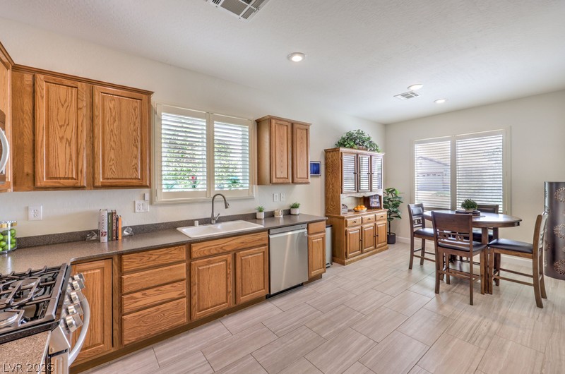 2452 Gamma Ray Place Property Photo 8