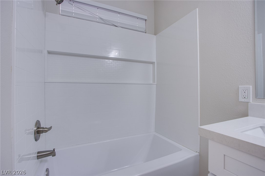 8543 Ebony Hills Way Property Photo 15