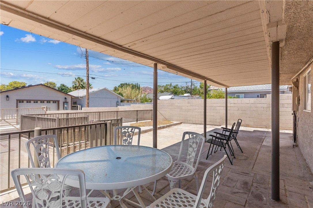 652 C Property Photo 28