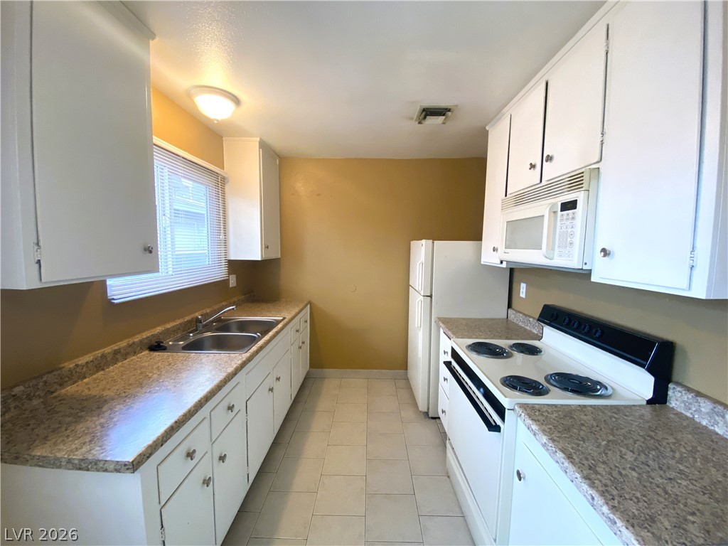 3200 Arlene Way A Property Photo 9
