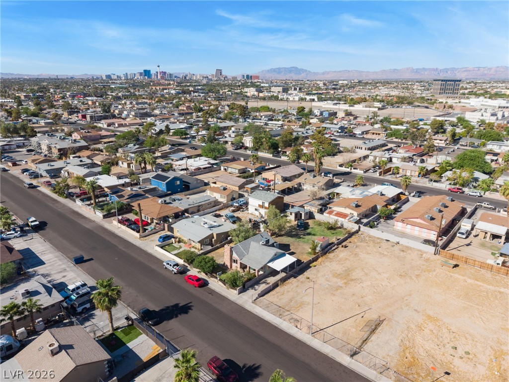 2315 Mccarran Property Photo 8