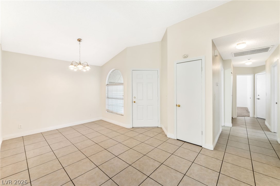 2705 Cheshire Court Property Photo 11