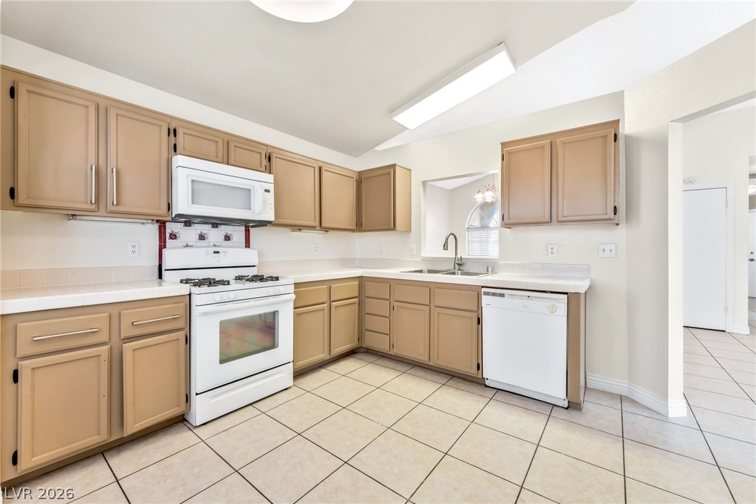 2705 Cheshire Court Property Photo 16