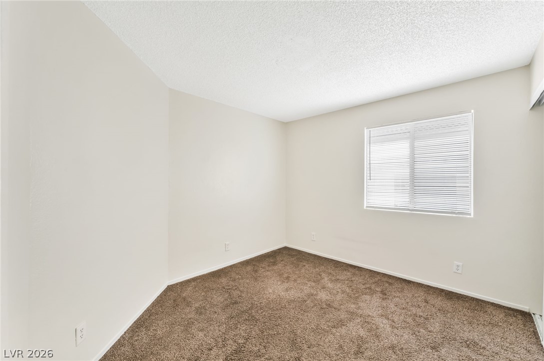 2705 Cheshire Court Property Photo 26