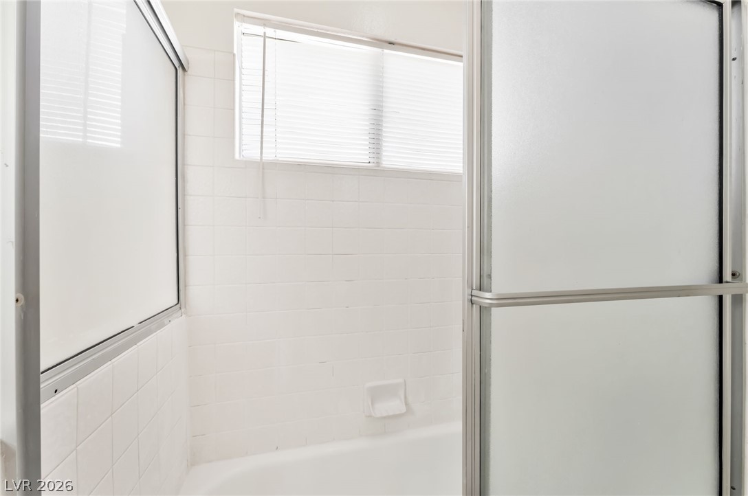 2705 Cheshire Court Property Photo 28