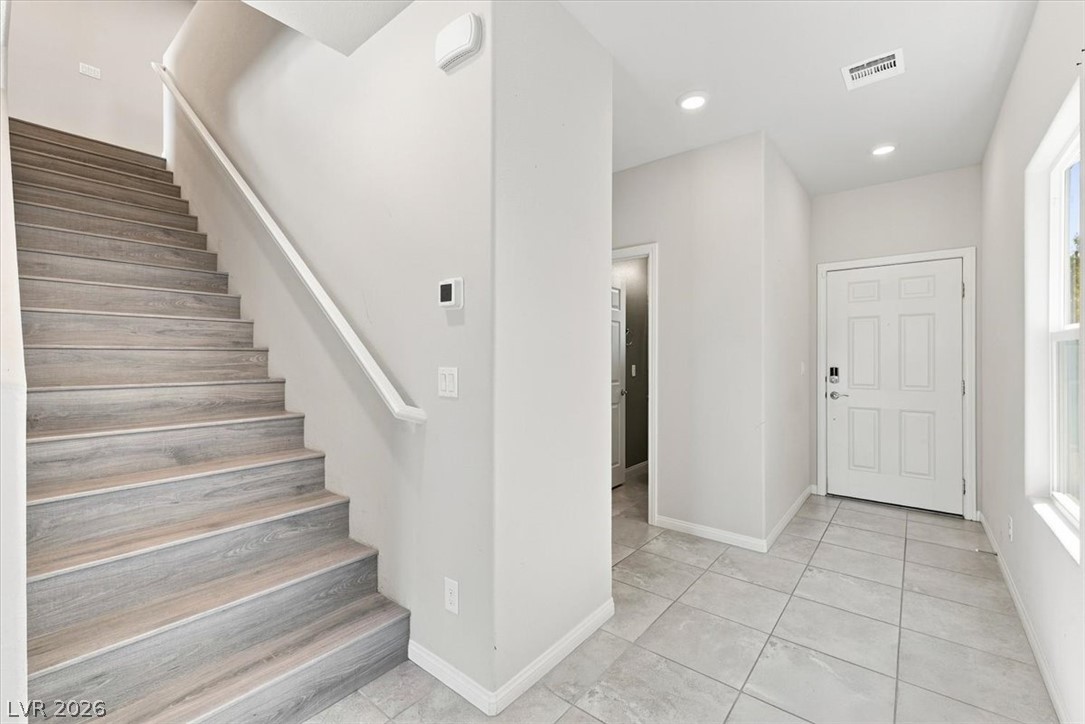 7227 Glimmer Point Street Property Photo 14