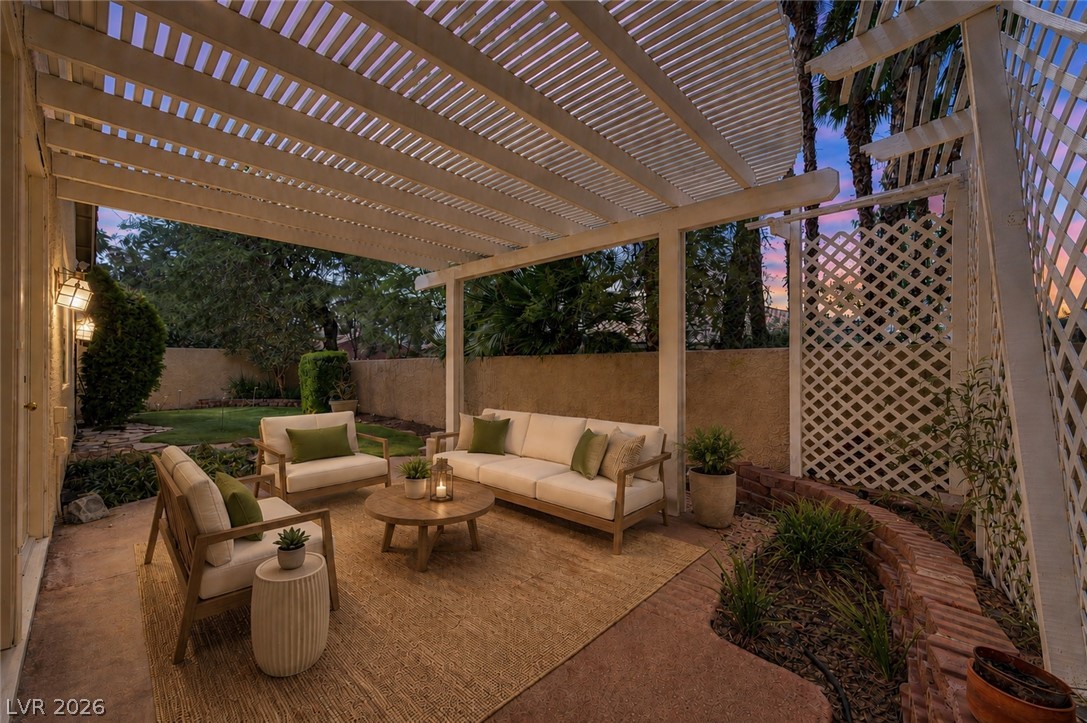 33 Staghorn Street Property Photo 2