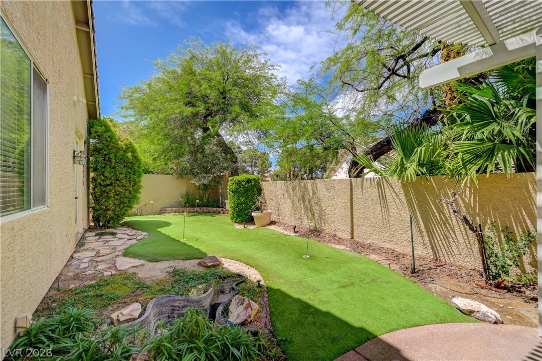 33 Staghorn Street Property Photo 38