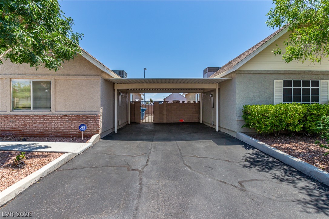 616 Jonathan Glen Way Property Photo 4