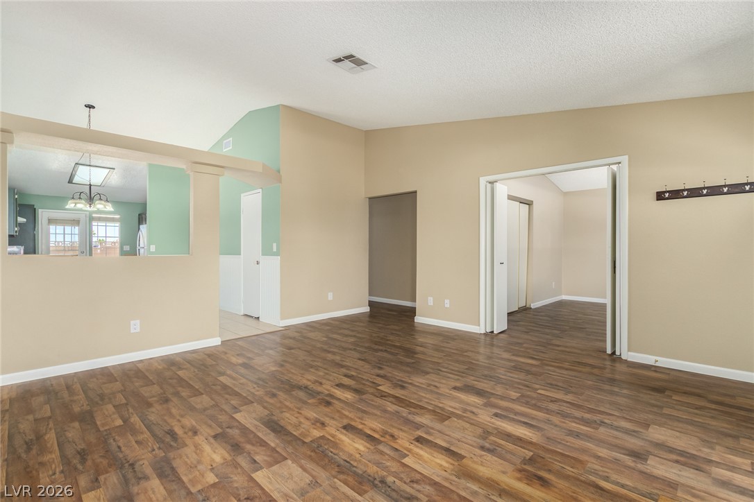 616 Jonathan Glen Way Property Photo 6