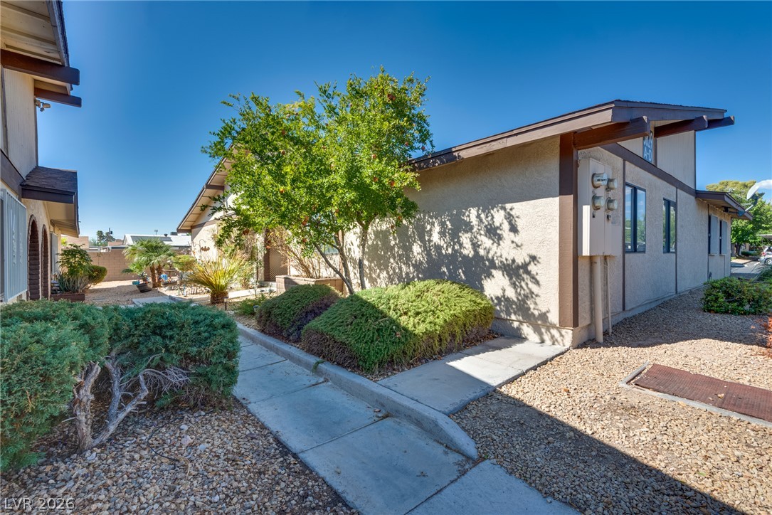 5829 Smoke Ranch Road D Property Photo 2