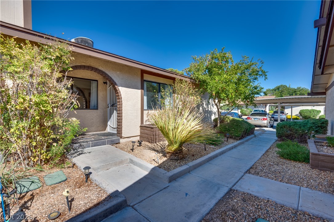 5829 Smoke Ranch Road D Property Photo 3