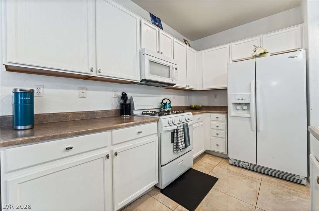 7865 Territorial Street Property Photo 16