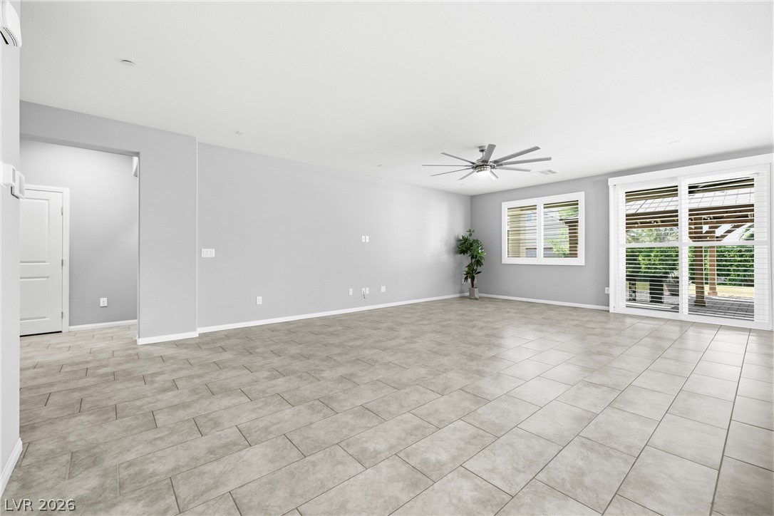 6125 Steinway Avenue Property Photo 5