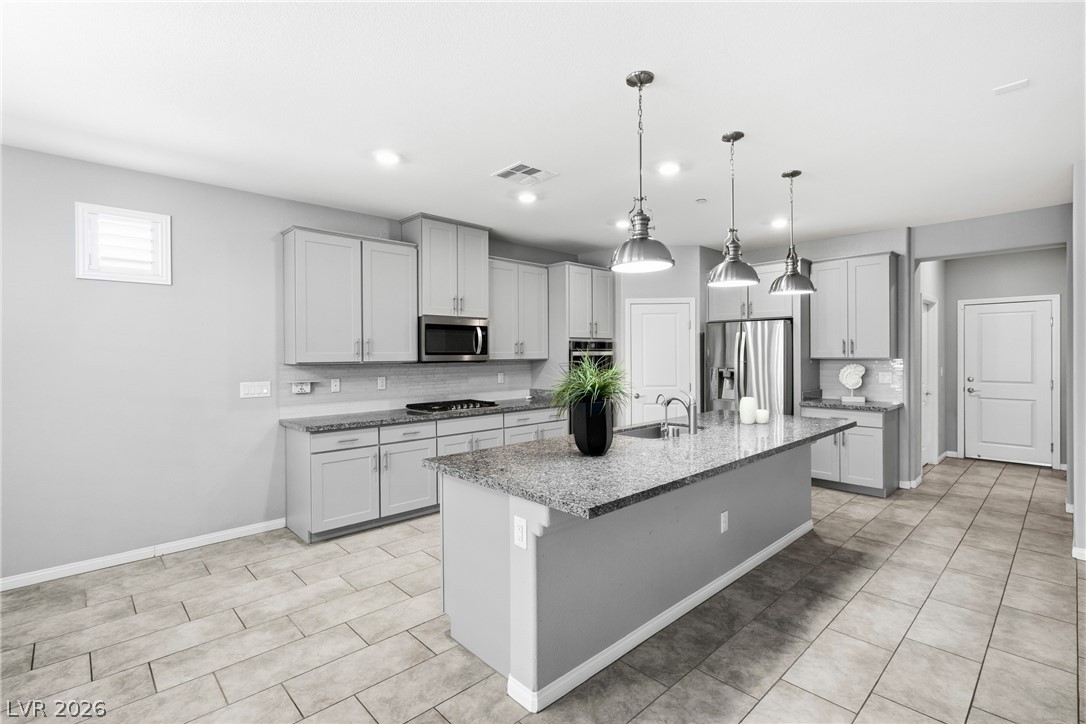 6125 Steinway Avenue Property Photo 11