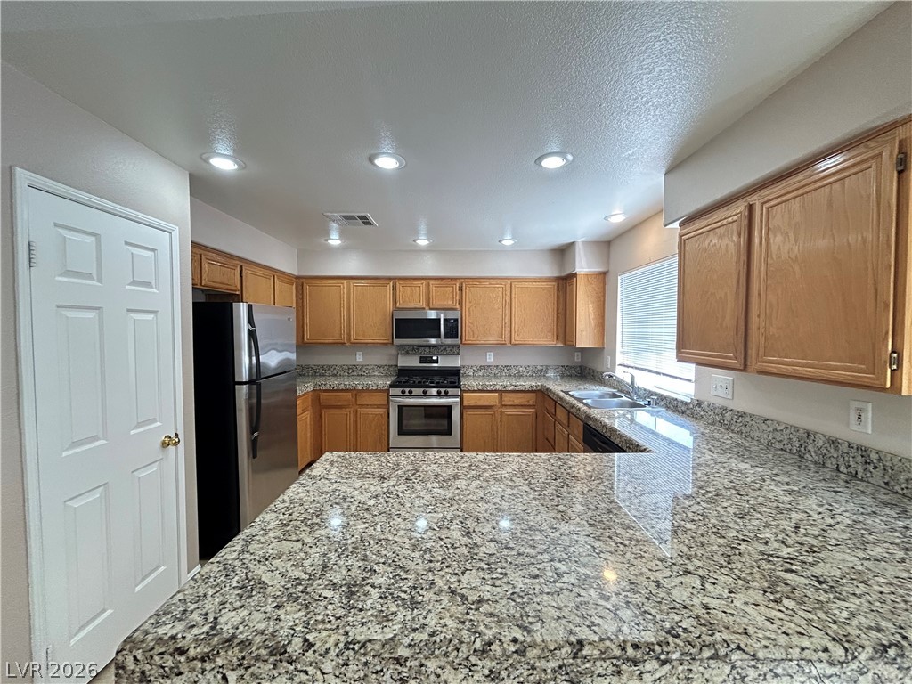9317 Mountain Cliffs Avenue Property Photo 8