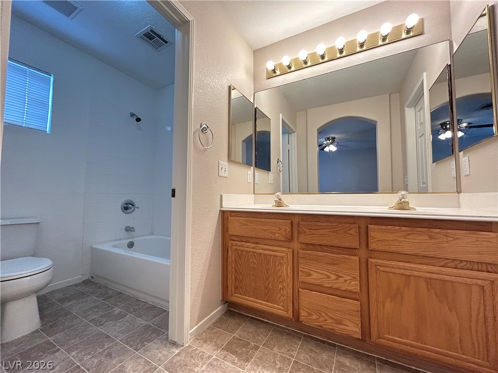 9317 Mountain Cliffs Avenue Property Photo 13