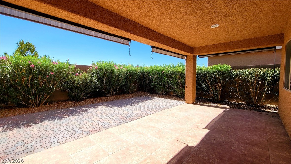 8327 Spectacle Reef Avenue Property Photo 6