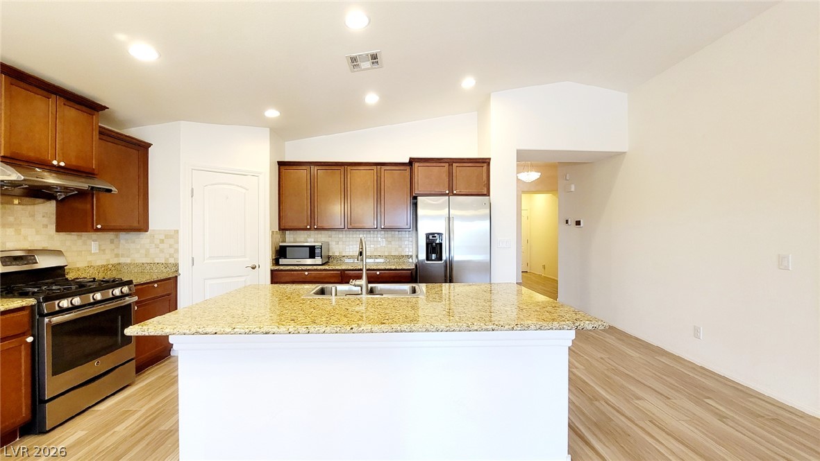 8327 Spectacle Reef Avenue Property Photo 7