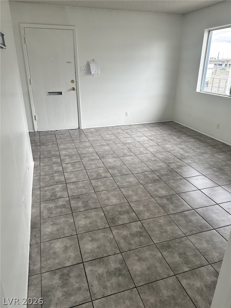 115 West New York Avenue 17 Property Photo 5