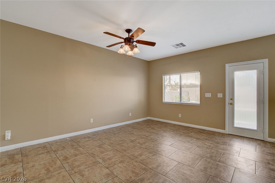 8926 Tomnitz Avenue Property Photo 10
