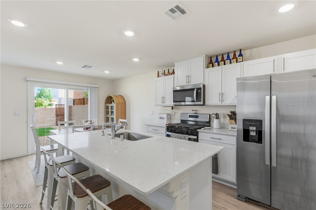 597 Juniper Rock Avenue Property Photo 13