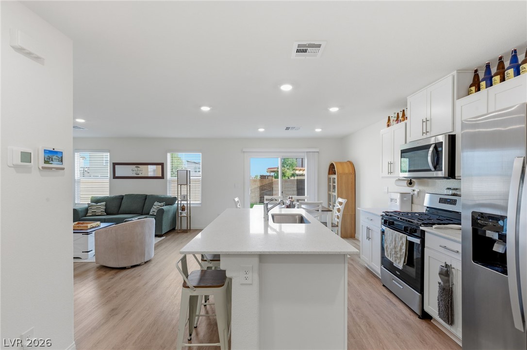 597 Juniper Rock Avenue Property Photo 14